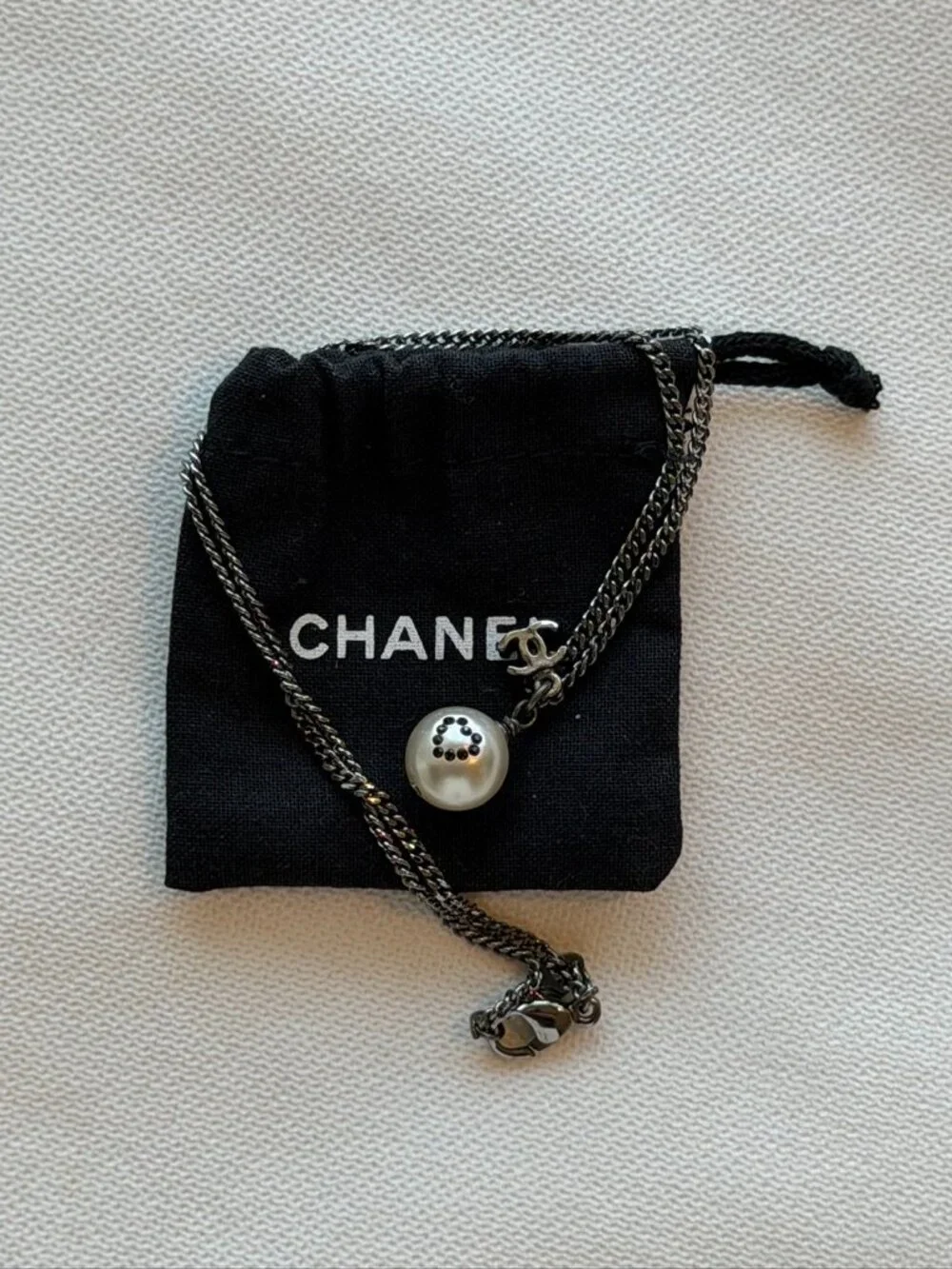 CHANEL 08P Vintage CC Rhinestone Pearl Pendant Necklace Silver